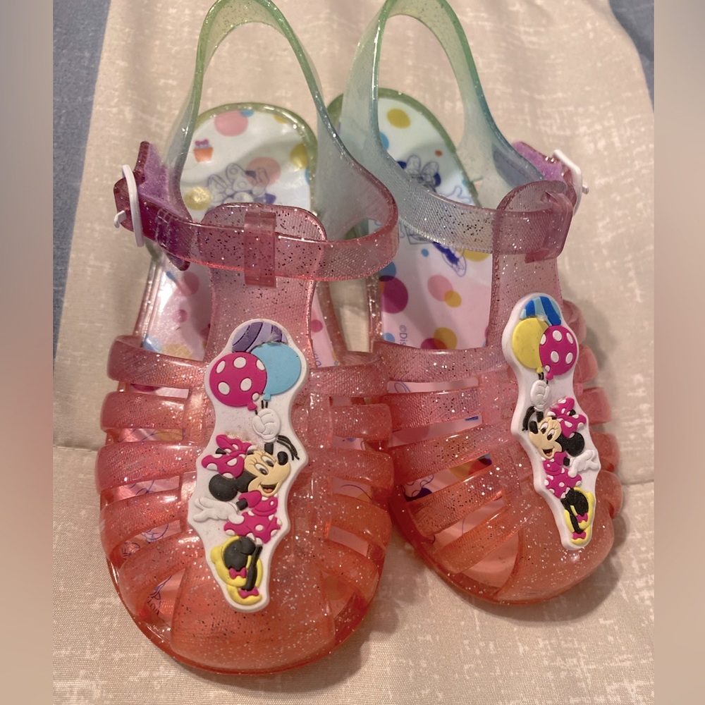 Toddler girl size 9 sandals